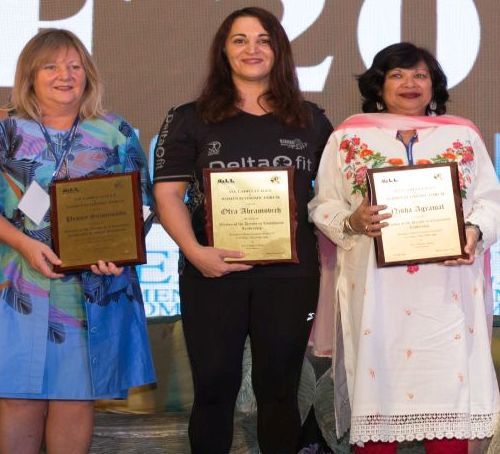 פרס "אשת העשור במנהיגות חברתית" לעופרה אברמוביץ' על הקמת ליגת מאמאנט